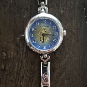 No Boundaries Silver with Blue Star Face And Motivational Word Silver Toned Ban